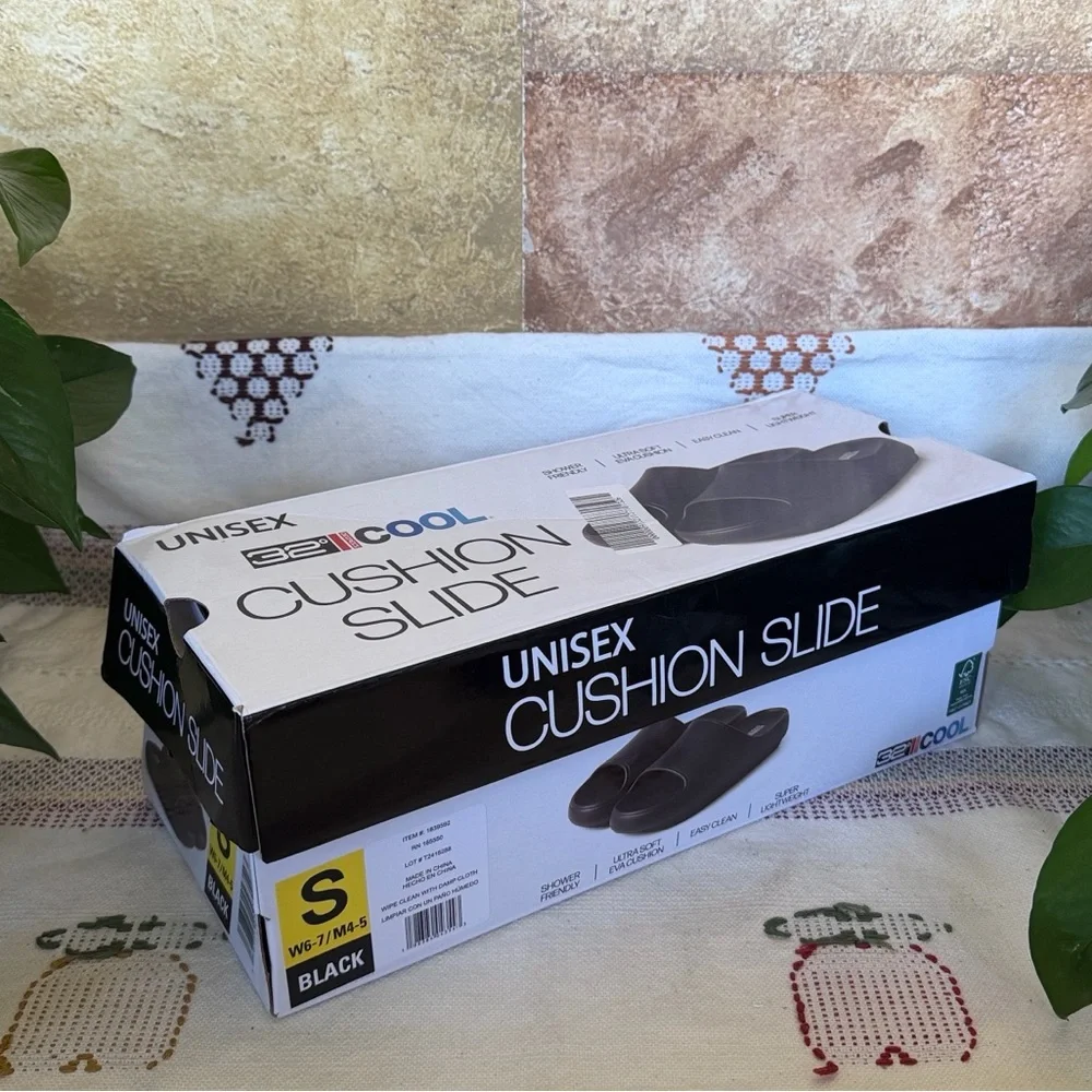 NEW 32 Degrees Unisex Cushion Slide Black Sandals Size S Women’s 6-7 | Men’s 4-5